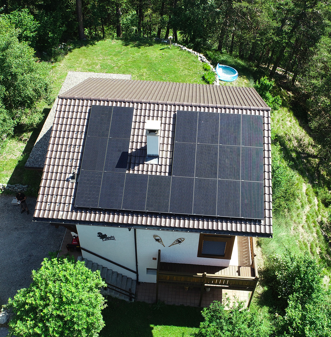 Top Sun Energy - Installations de panneaux photovoltaïques, pompes à chaleur, batteries de recharge, couvert photovoltaïques, bornes de recharge électriques, en Suisse