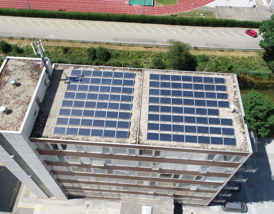 Top Sun Energy - Installations de panneaux photovoltaïques, pompes à chaleur, batteries de recharge, couvert photovoltaïques, bornes de recharge électriques, en Suisse