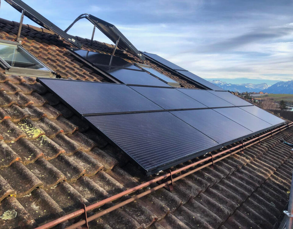 Top Sun Energy - Installations de panneaux photovoltaïques, pompes à chaleur, batteries de recharge, couvert photovoltaïques, bornes de recharge électriques, en Suisse