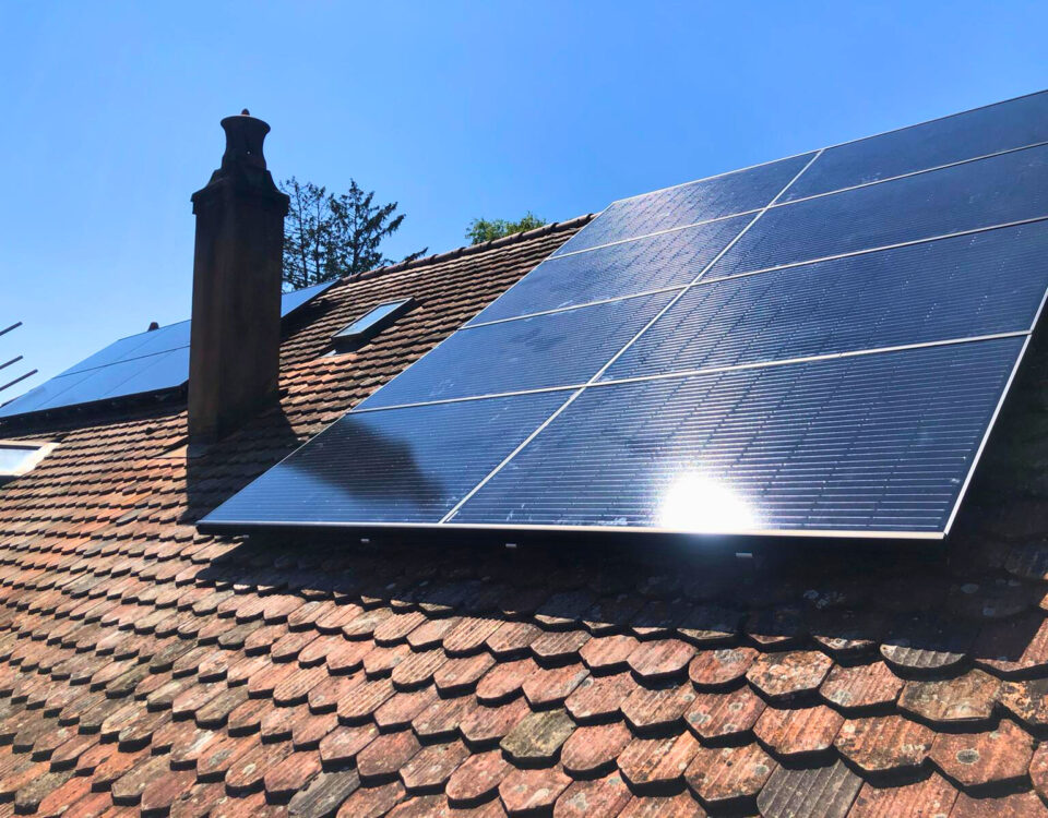 Top Sun Energy - Installations de panneaux photovoltaïques, pompes à chaleur, batteries de recharge, couvert photovoltaïques, bornes de recharge électriques, en Suisse