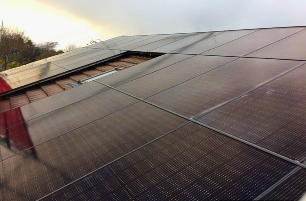 Top Sun Energy - Installations de panneaux photovoltaïques, pompes à chaleur, batteries de recharge, couvert photovoltaïques, bornes de recharge électriques, en Suisse