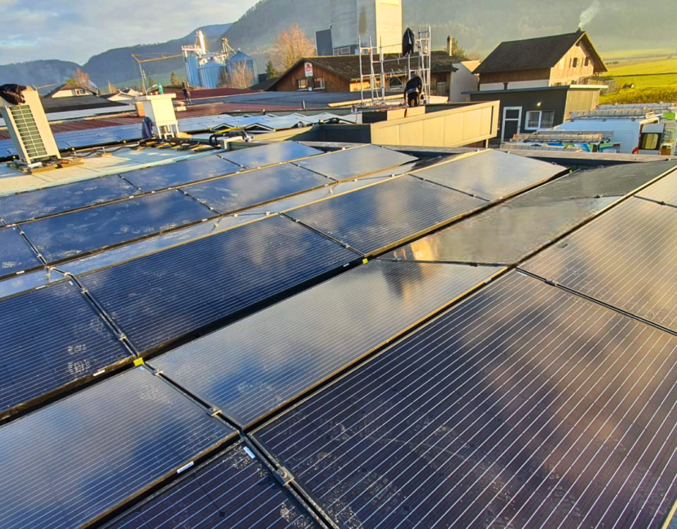 Top Sun Energy - Installations de panneaux photovoltaïques, pompes à chaleur, batteries de recharge, couvert photovoltaïques, bornes de recharge électriques, en Suisse